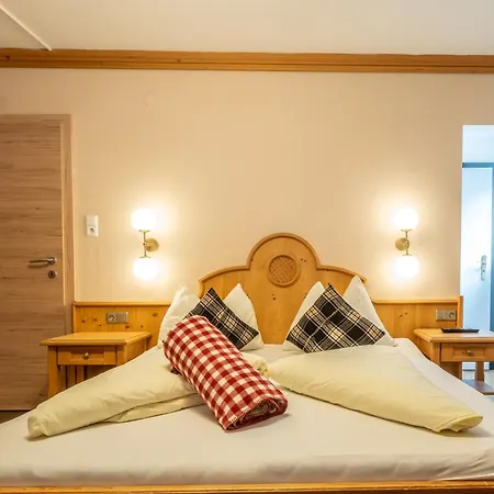 Mara's Little Boutique Sleepover - Budget Gæstehus Kaprun