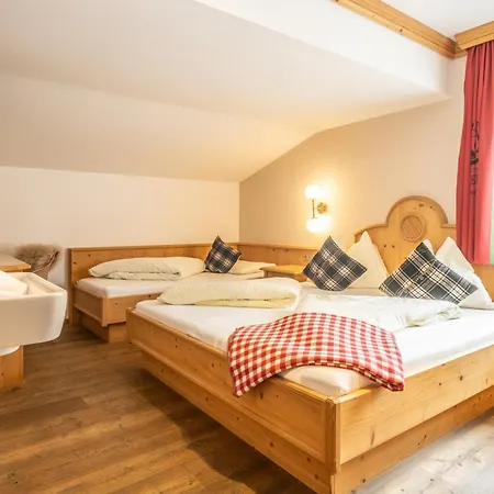 Guest house Mara's Little Boutique Sleepover - Budget Kaprun