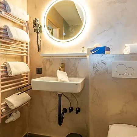 Mara's Little Boutique Sleepover - Budget Vendégház 3*